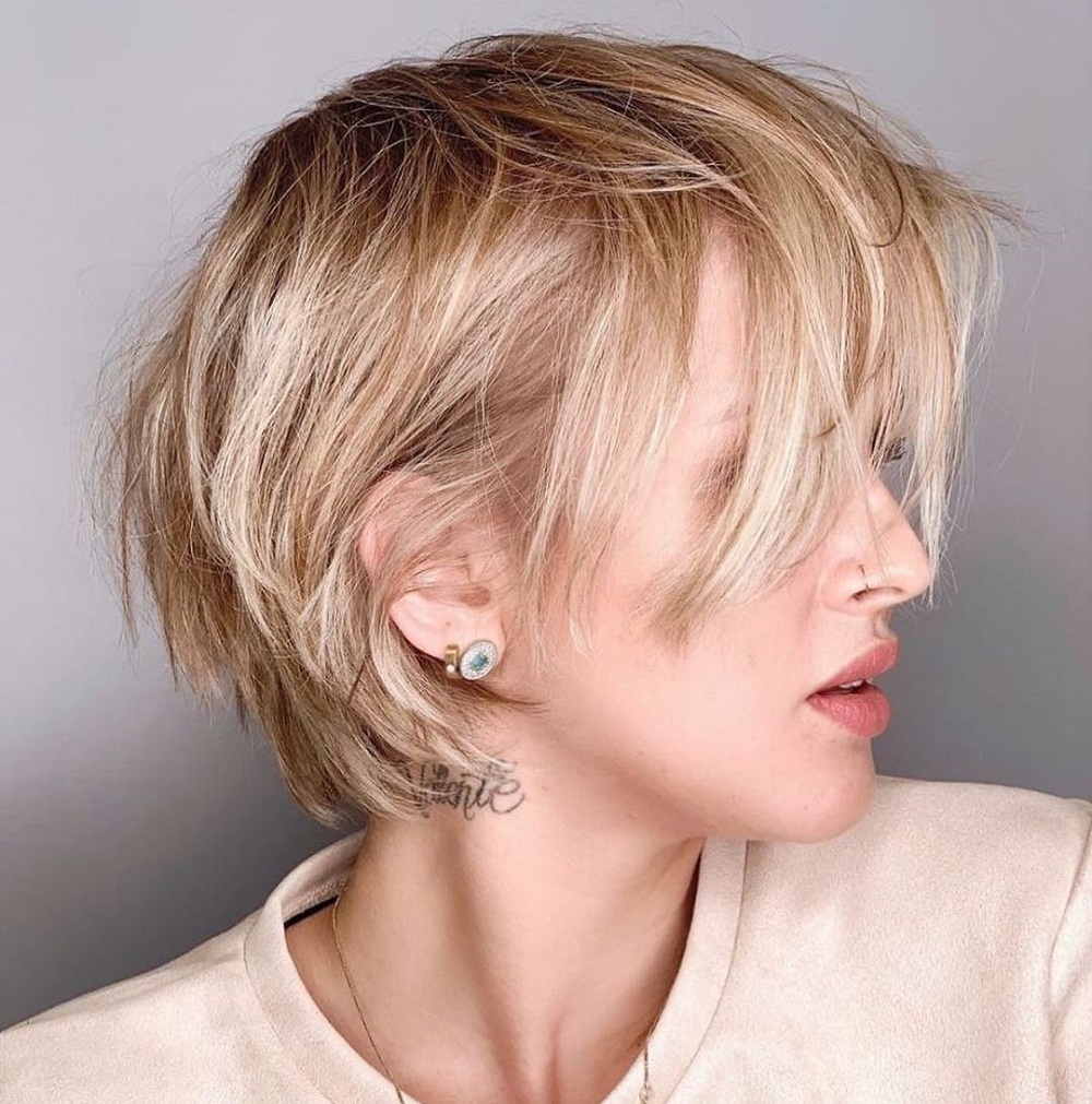 Frisuren 2023 - Pixie, Locken, Pony und Natürliche Textur