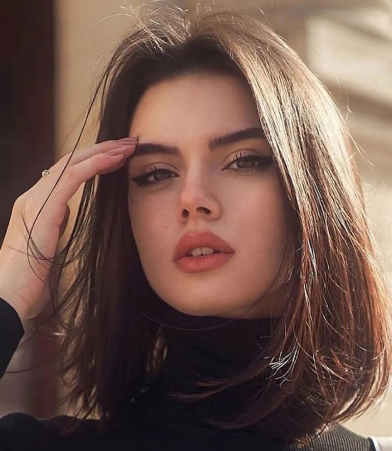 Frisuren 2025 Damen, Locken und Moderne