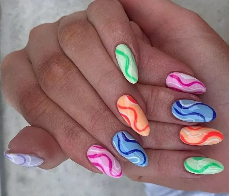 Nageltrends sommer 2025 - Farben, Gel und Pastell